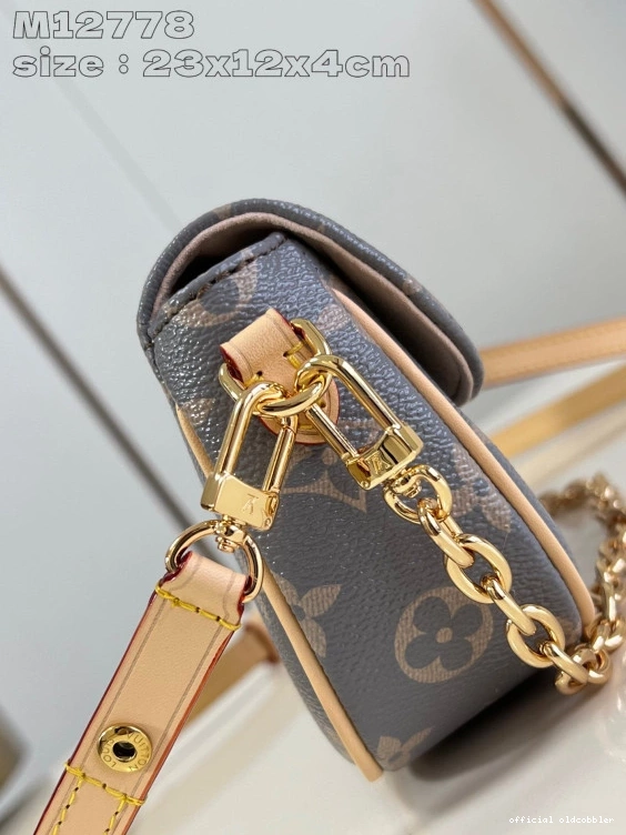 Official oldcobbler Ivy-23.5*12*4.3cm Wallet VUITTON on LOUIS Chain 0708